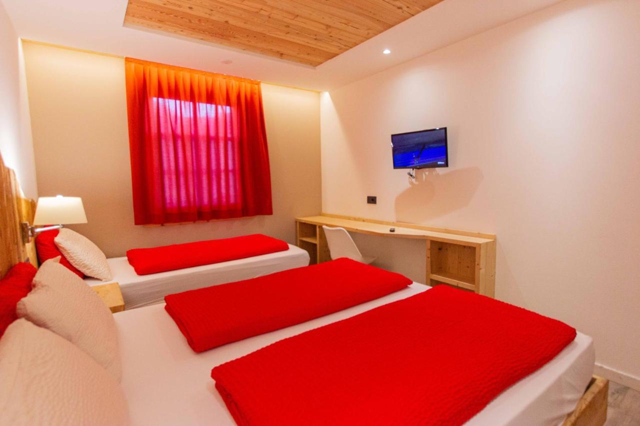 Garni Francescato Hotel Livigno Exterior photo